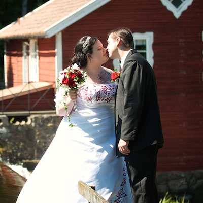 Klassiskt bruparsporträtt vid Resville